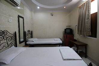 Hotel Roxy Dx, New Delhi 4